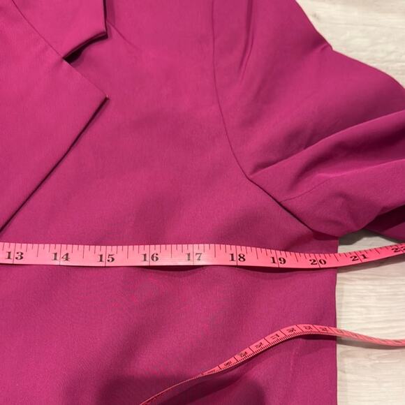 Band of the Free NWT lined Vibrant Pink Oversized Blazer with shoulder Pads. - Picture 6 of 9